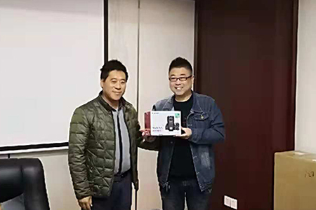鼎諾機電電腦絎縫機銷售標(biāo)準(zhǔn)大會